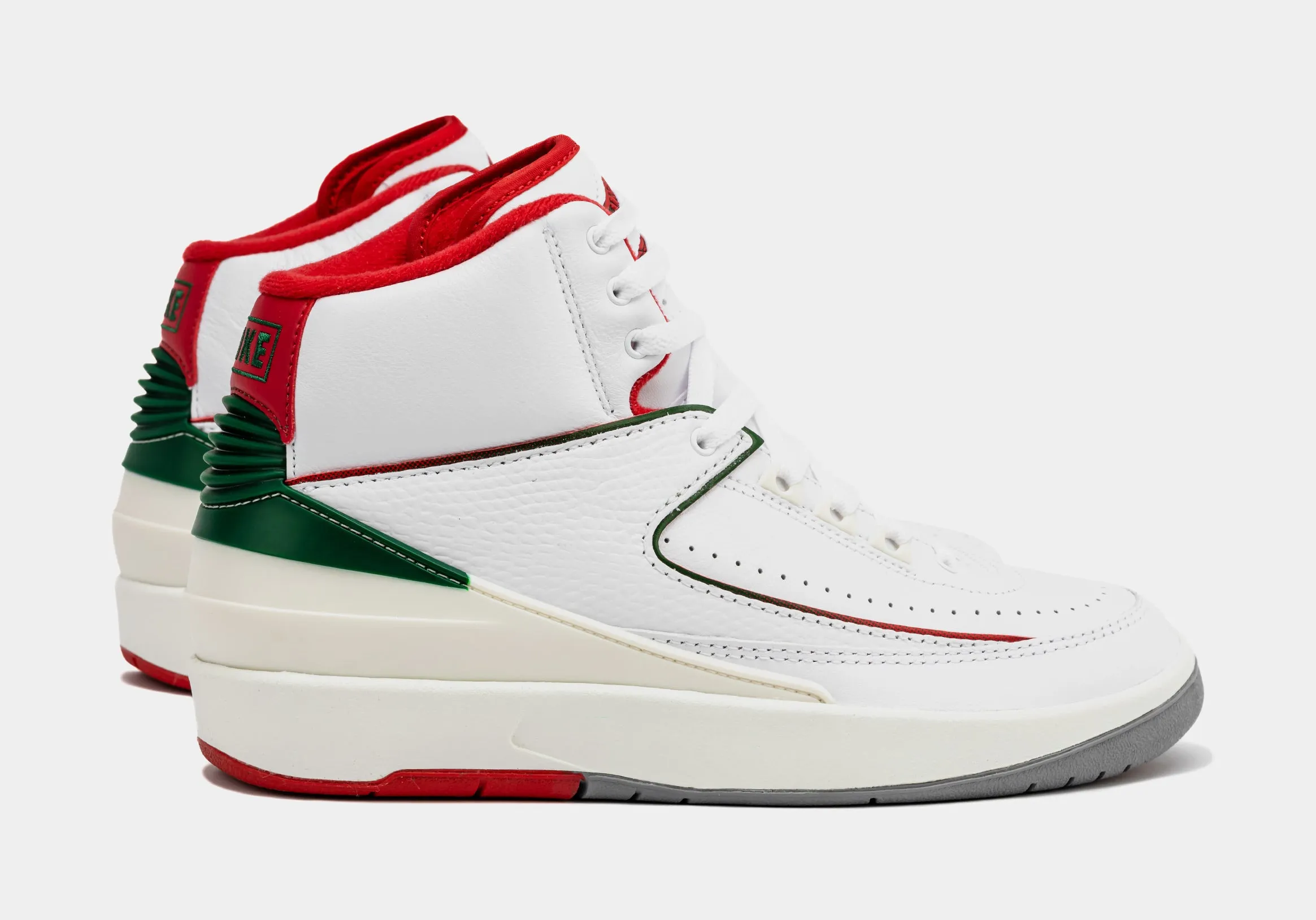 Air Jordan 2 Retro Italy Mens Lifestyle Shoes (White/Fire Red) Free Shipping