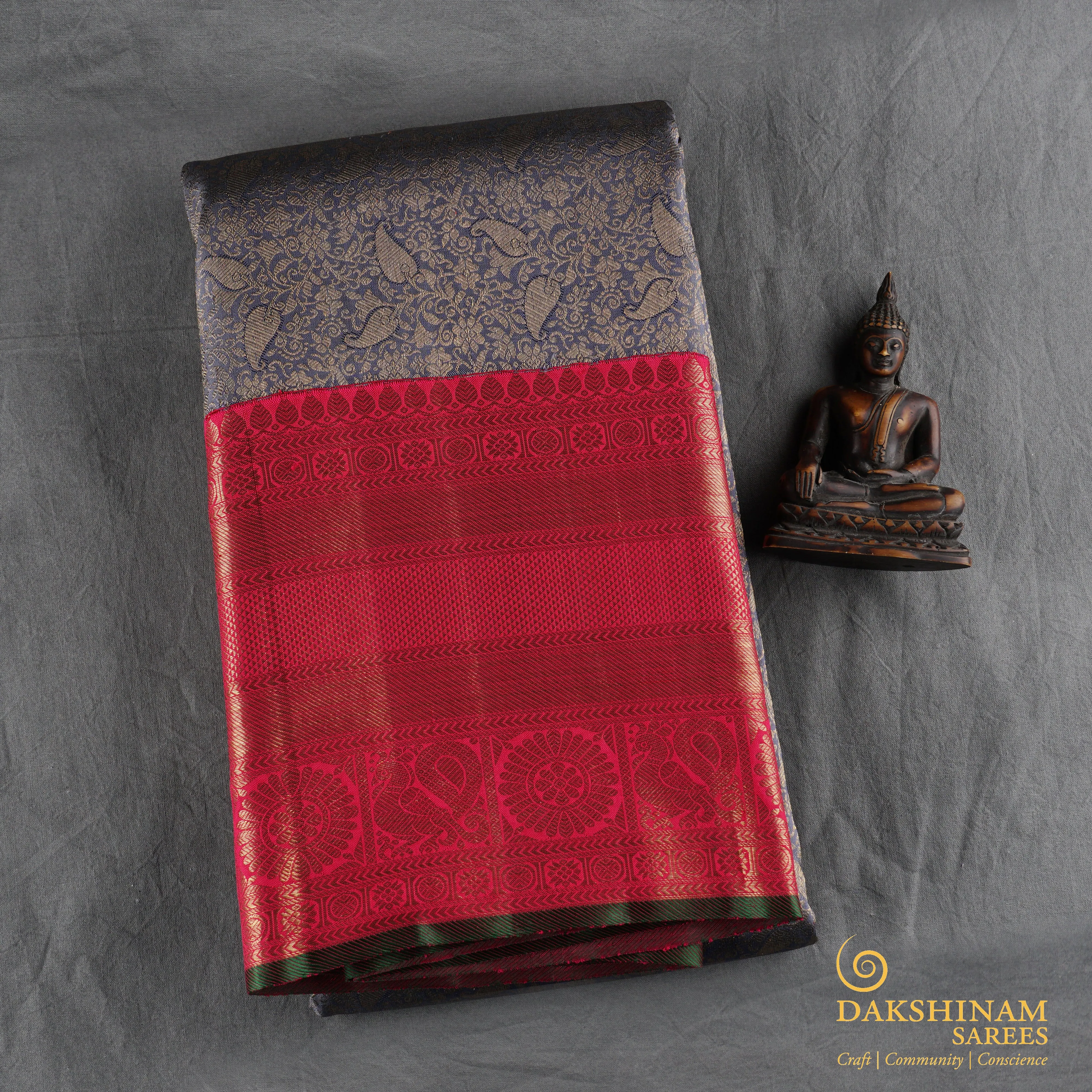 Handwoven Grey with Pink Kanjivaram Silk Saree - 1851T004138DSC